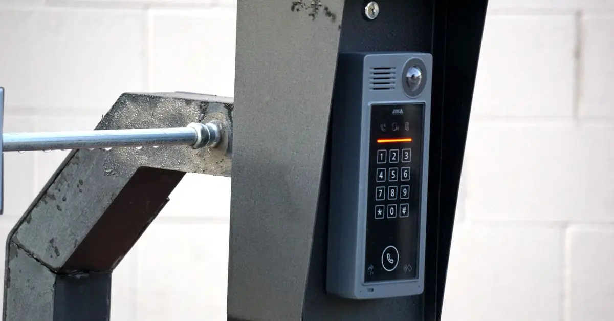 Comparatif des systèmes d'alarme sans fil et filaires